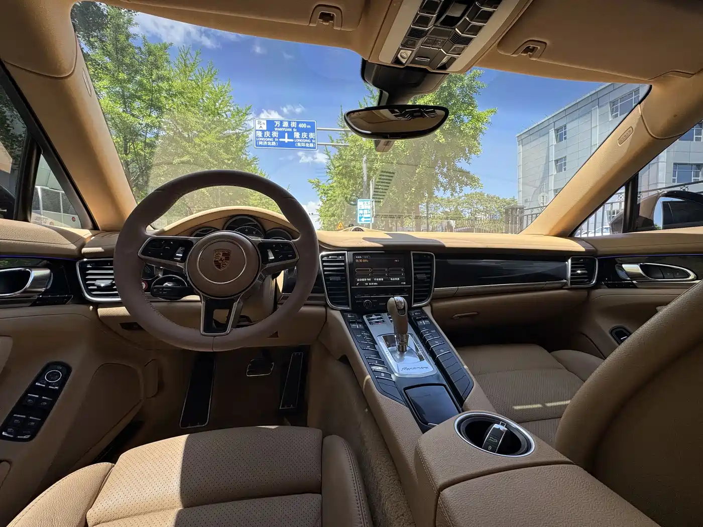 Porsche Panamera 2014 Panamera 4 3.0T фото 8
