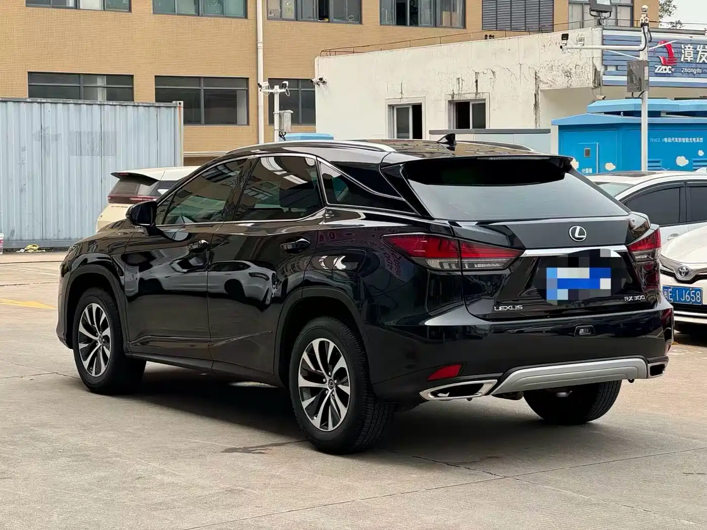 Lexus RX 2020 Facelift 300 2WD Elite Edition фото 9