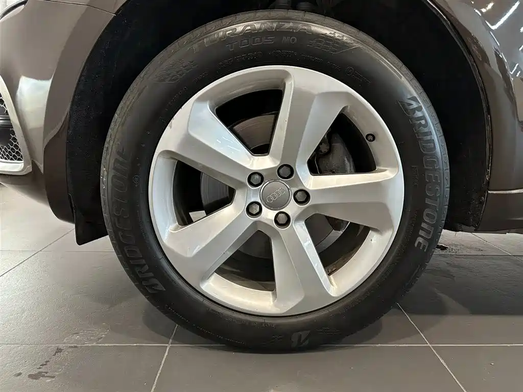 Audi Q5 (Import) 2012 2010 3.2FSI Off-road Edition