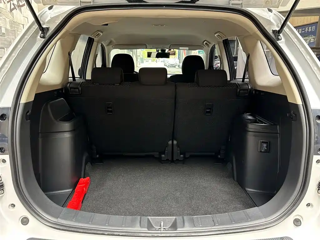 Mitsubishi Outlander 2021 2.0L 2WD Smooth Ride Version 5-Seater фото 8
