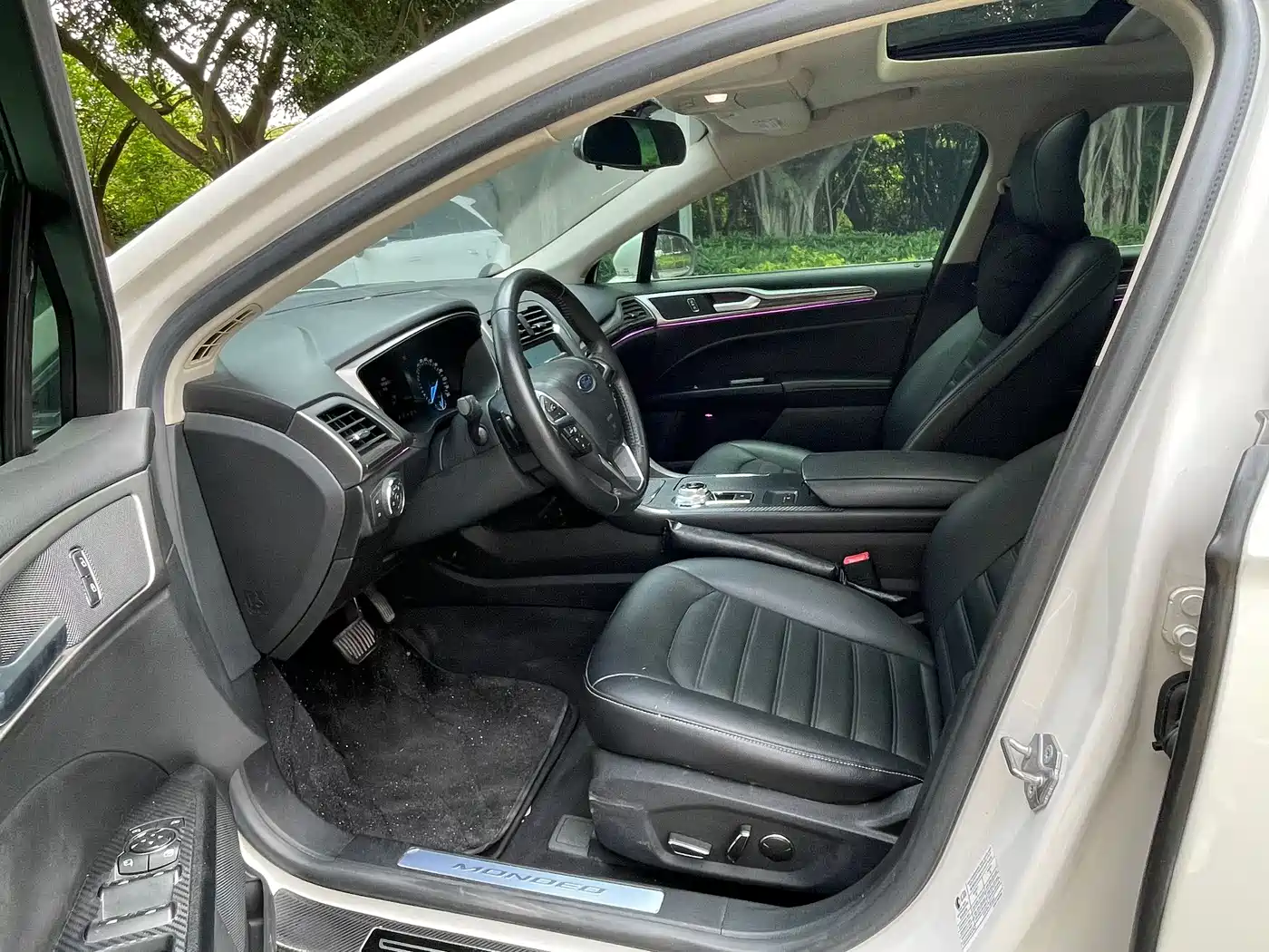 FORD MONDEO