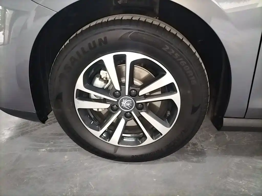 BYD Qin PLUS 2026 2026 DM-i Smart Edition 128KM Progressive