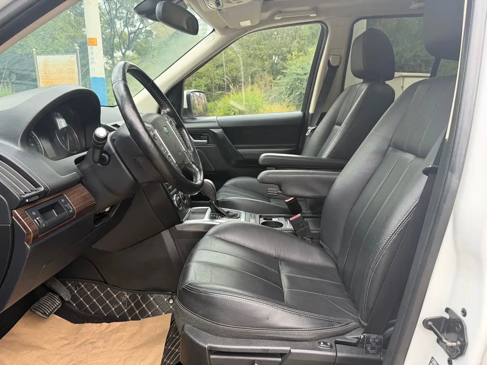 Фото 9 - Land Rover Freelander 2
