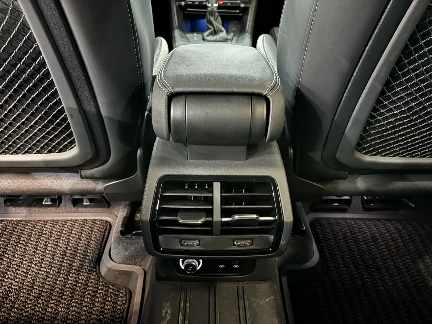 Audi Q3 2024 40 TFSI Fashion Sport фото 24