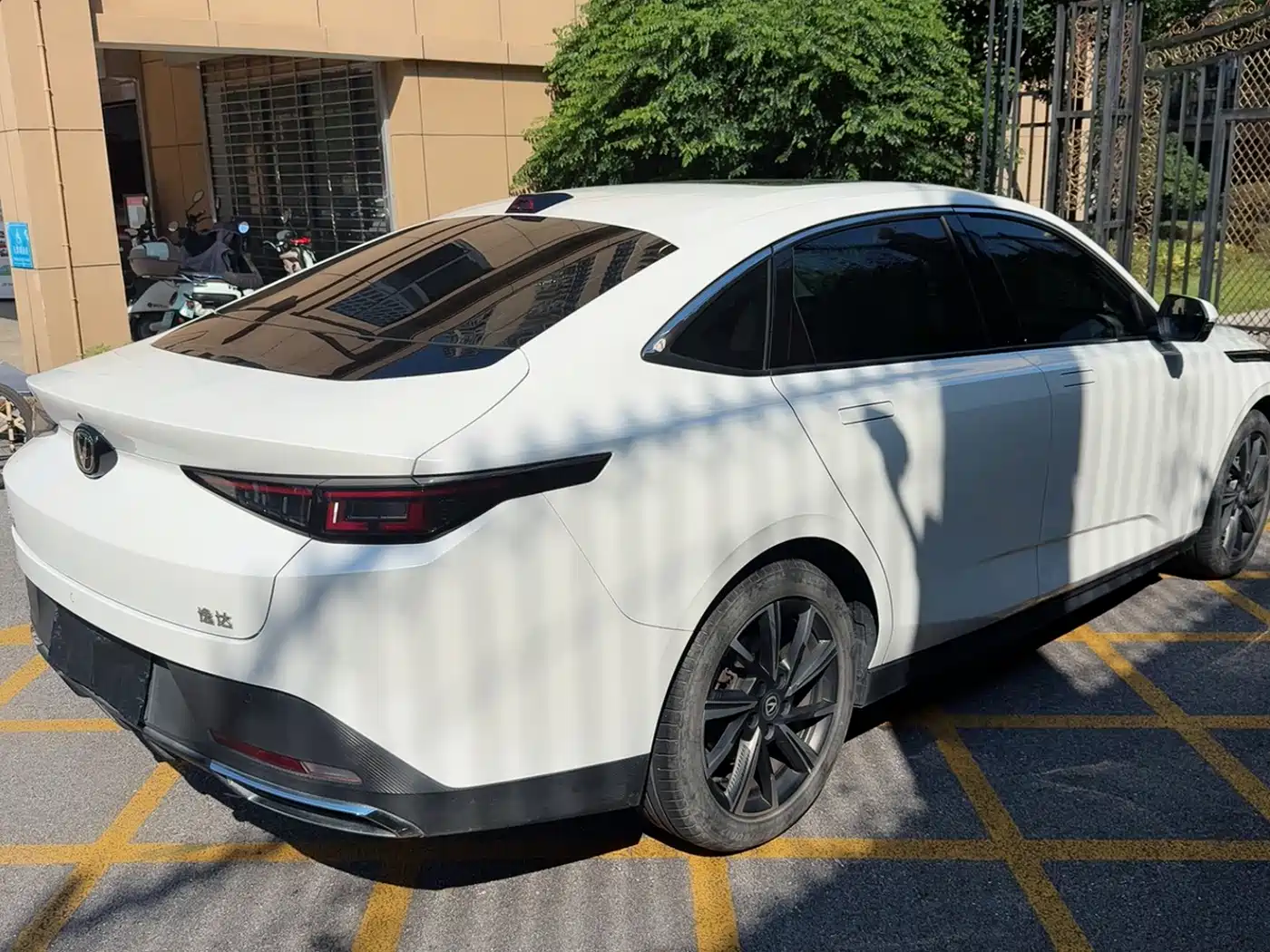 Changan Yida 2023 2023 Blue Whale NE 1.5T GDI DCT Pilot