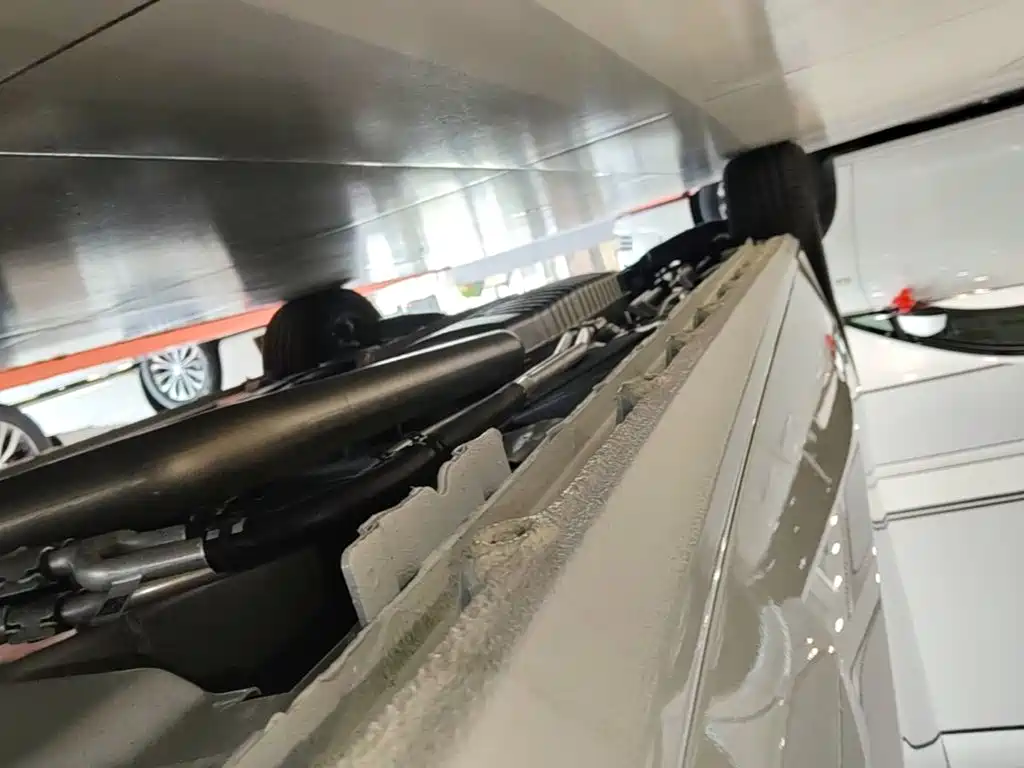 Photo 21 - Buick GL8