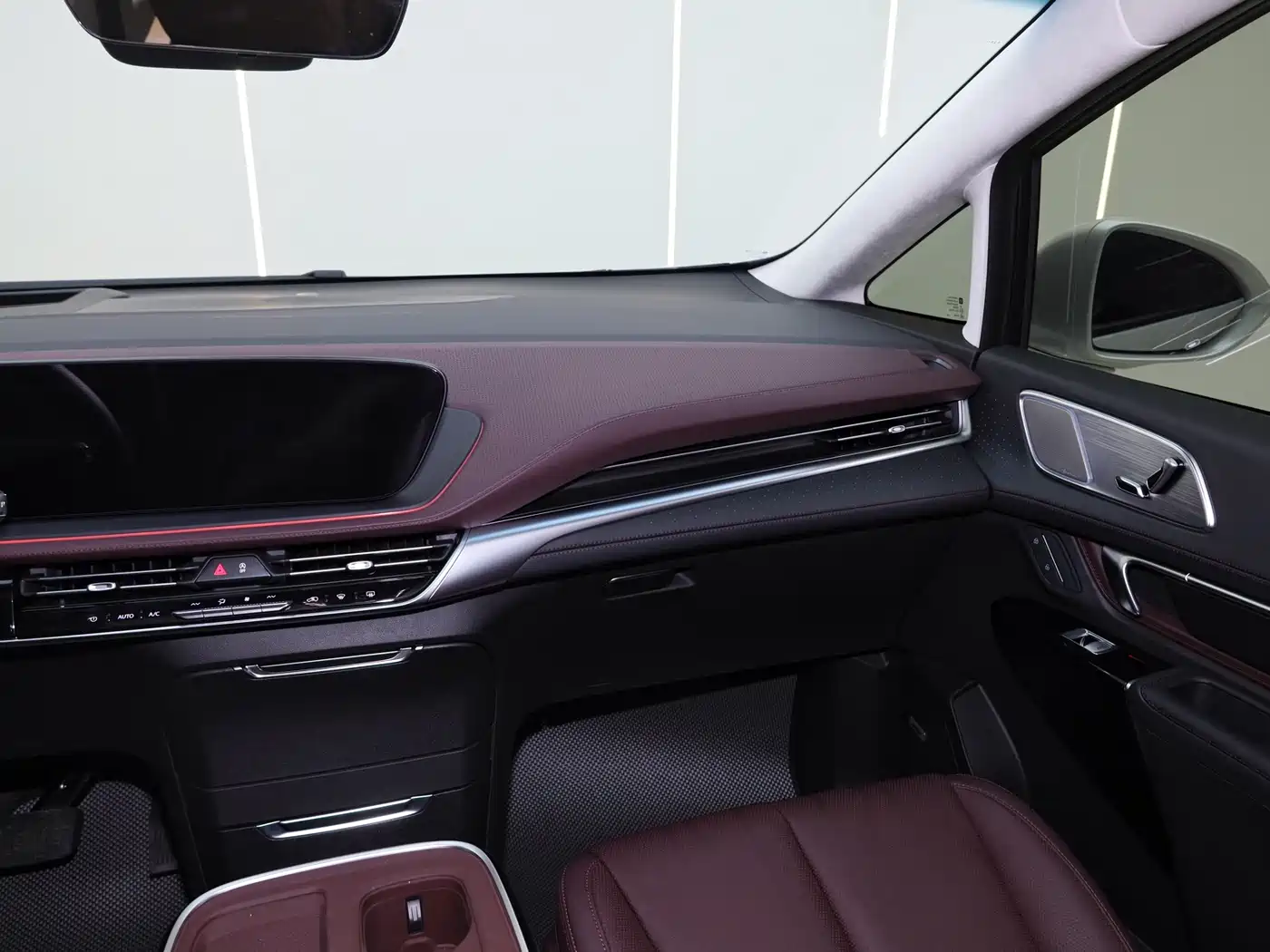 Buick Century 2025 2.0T 6-Seater World Edition фото 20