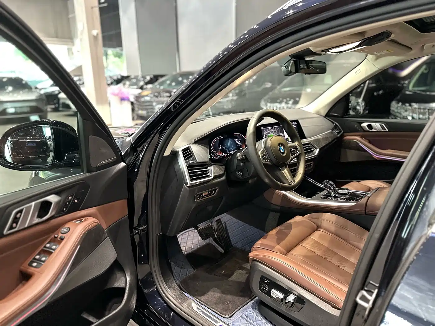 BMW X5 (Import) 2019 xDrive40i Exclusive M Sport Package фото 5