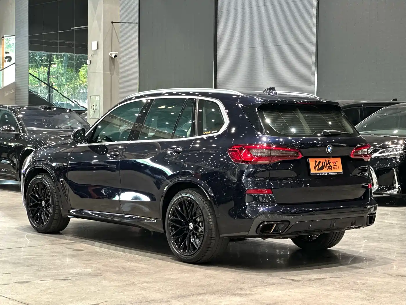 BMW X5 (Import) 2019 xDrive40i Exclusive M Sport Package фото 13