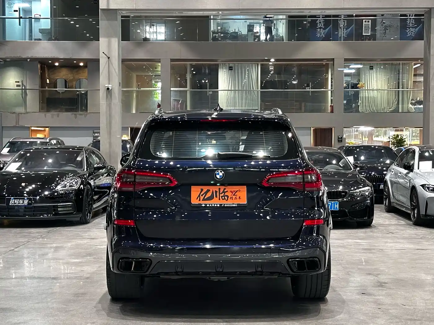 BMW X5 (Import) 2019 xDrive40i Exclusive M Sport Package фото 15