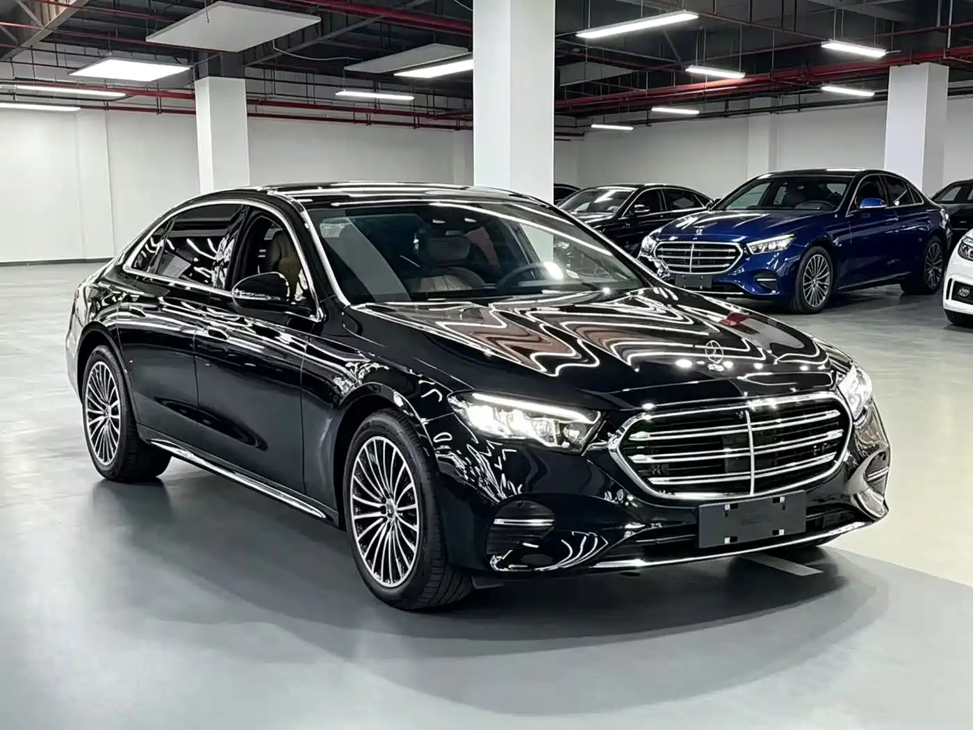 Mercedes-Benz E-Class 2025 E 300 L Luxury фото 3