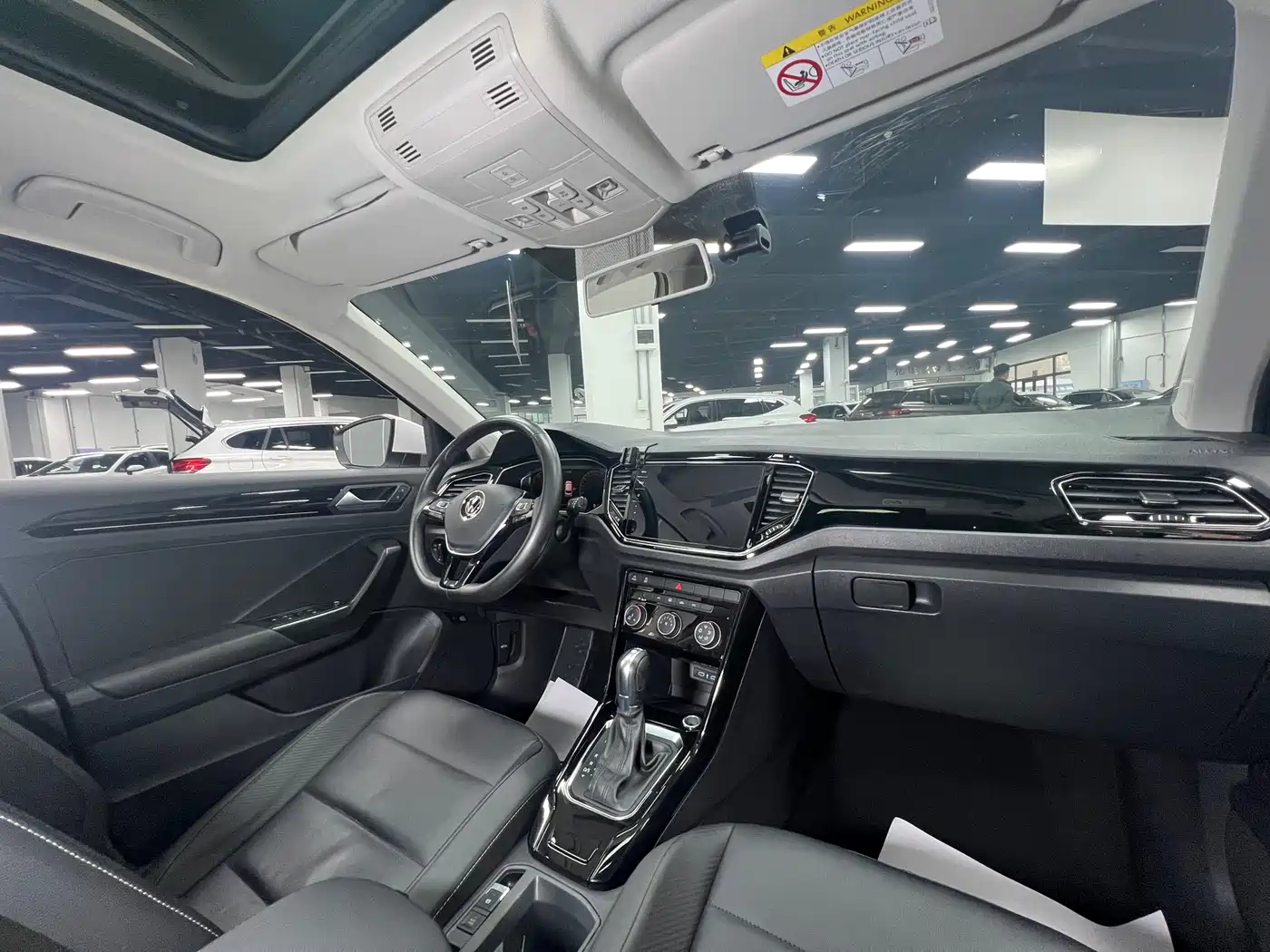 VOLKSWAGEN T ROC EXPLORING SONGS