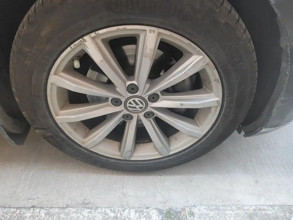 Volkswagen Magotan 2018 330TSI DSG Leading фото 23