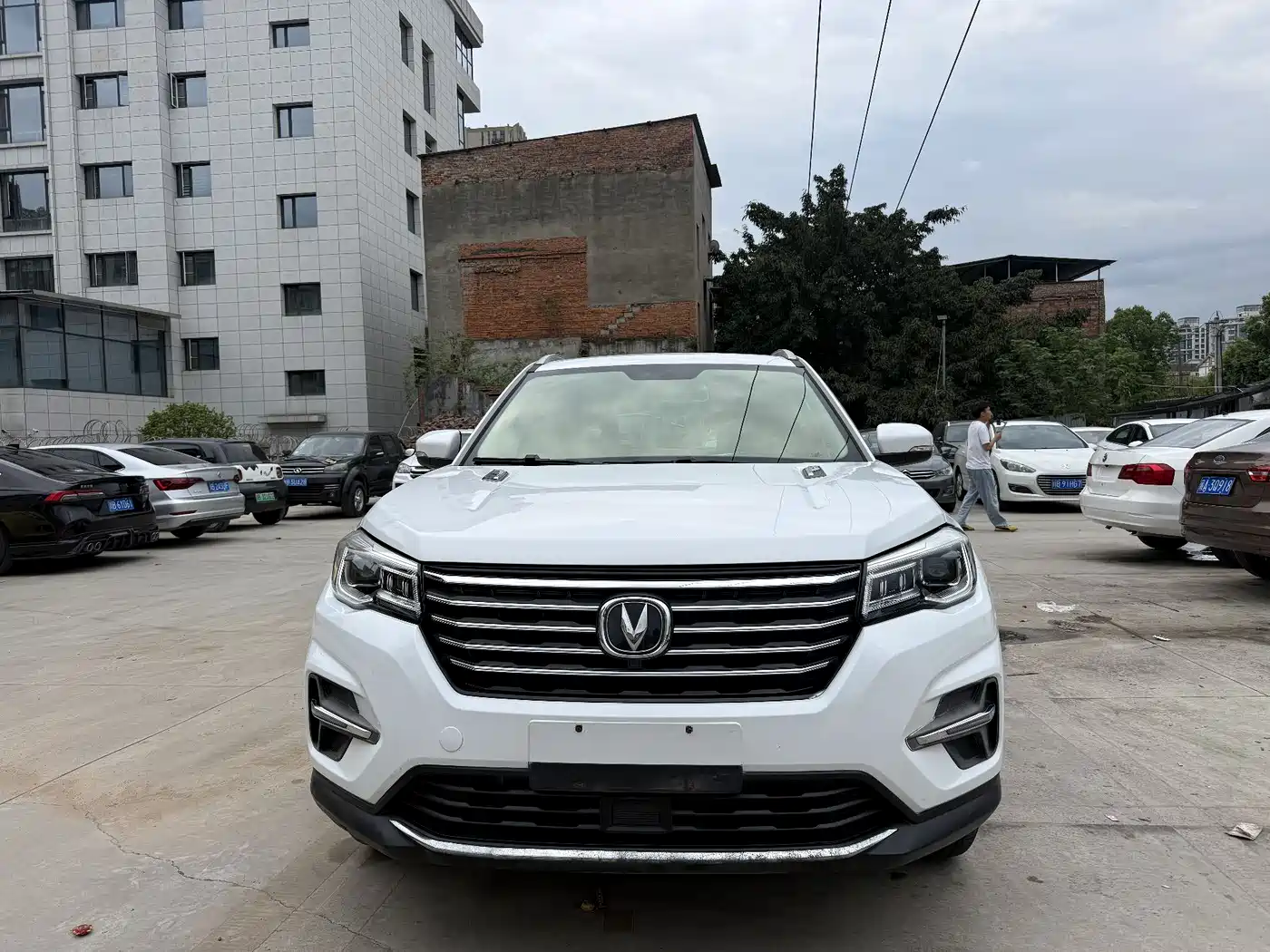 CHANGAN CS75