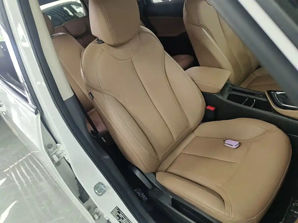 Buick GL6 2022 2021 323T Mild Hybrid Connected Luxury