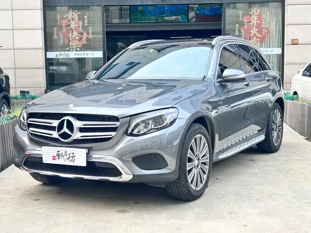 MERCEDES-BENZ GLC