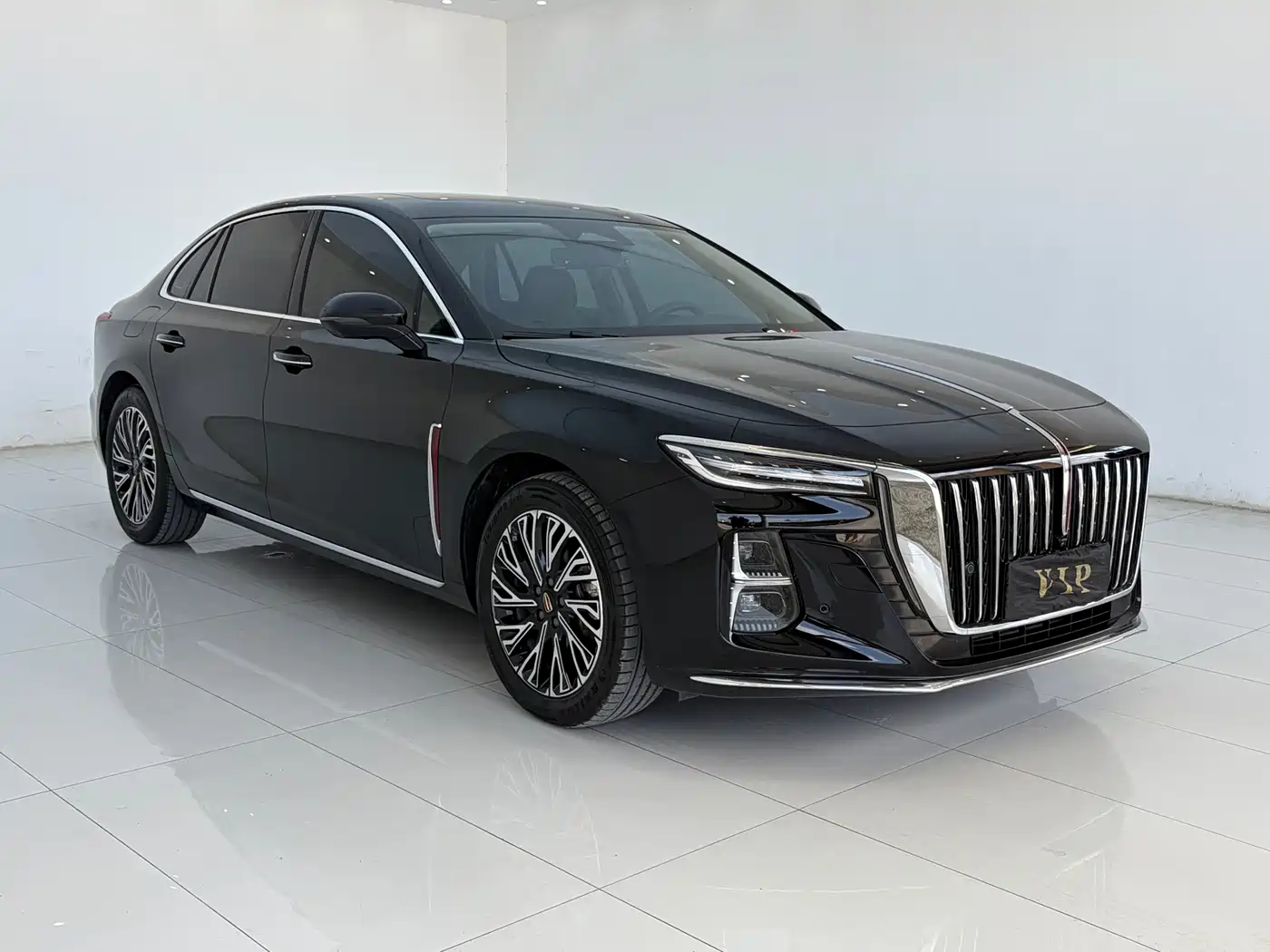 Hongqi H5 2024 2.0T Automatic Smart Connect Flag Smooth Edition фото 3