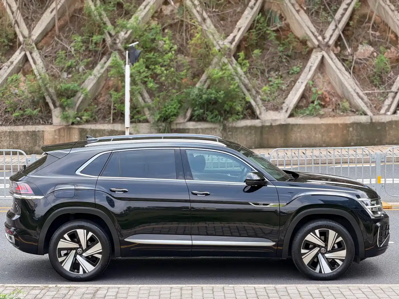 Volkswagen Teramont 2024 Teramont X 380TSI 4WD Premium Luxury Edition фото 4
