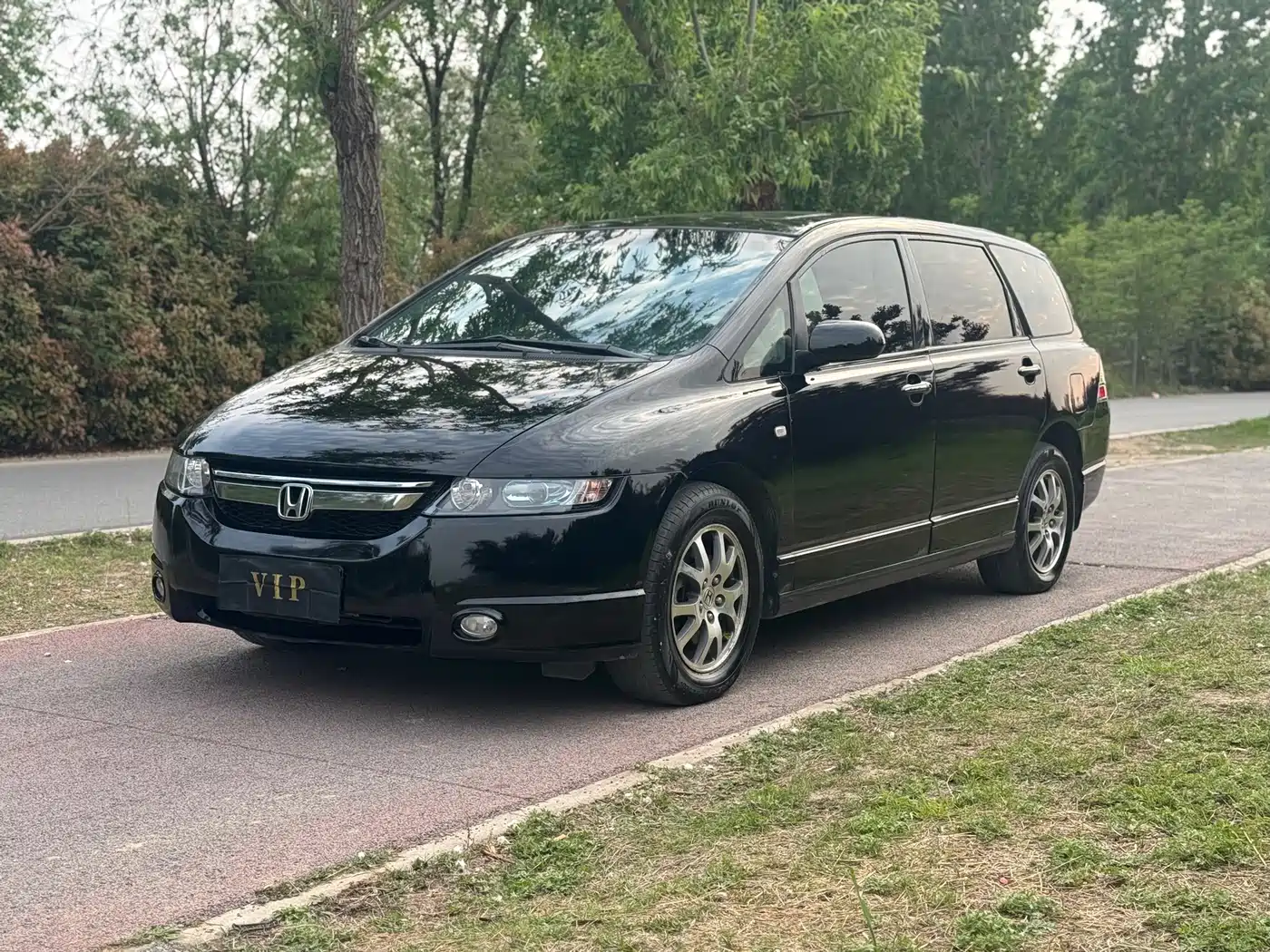 Photo 3 - Honda Odyssey