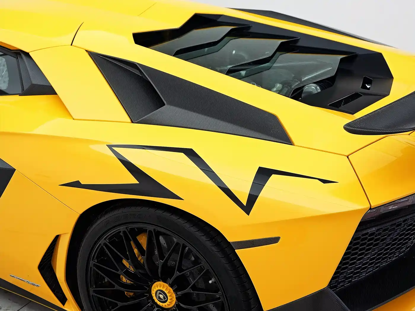 Lamborghini Aventador 2015 LP 750-4 Superveloce фото 12