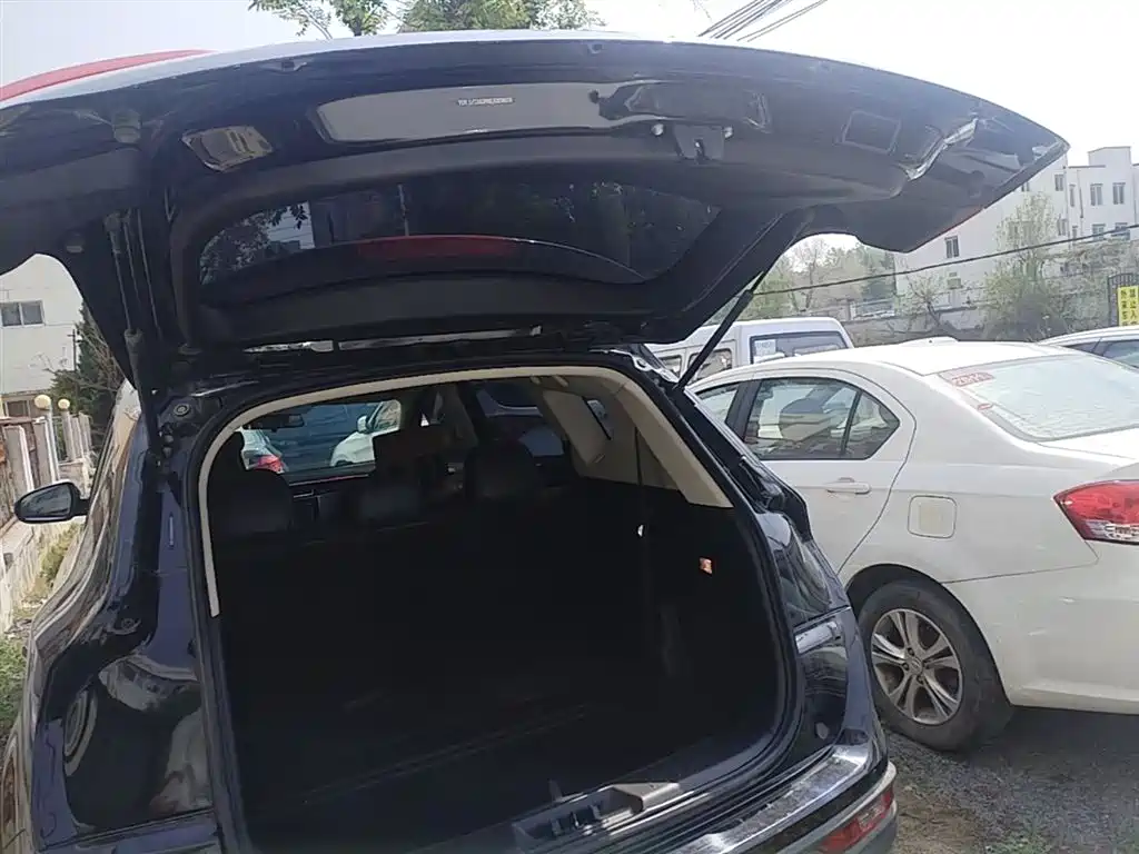 Dongfeng Fengguang Fengguang 580 2018 2017 1.8L Manual Comfort Version