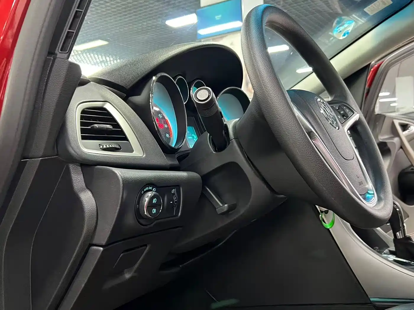 Buick Excelle 2014 XT 1.6L Automatic Fashion фото 9