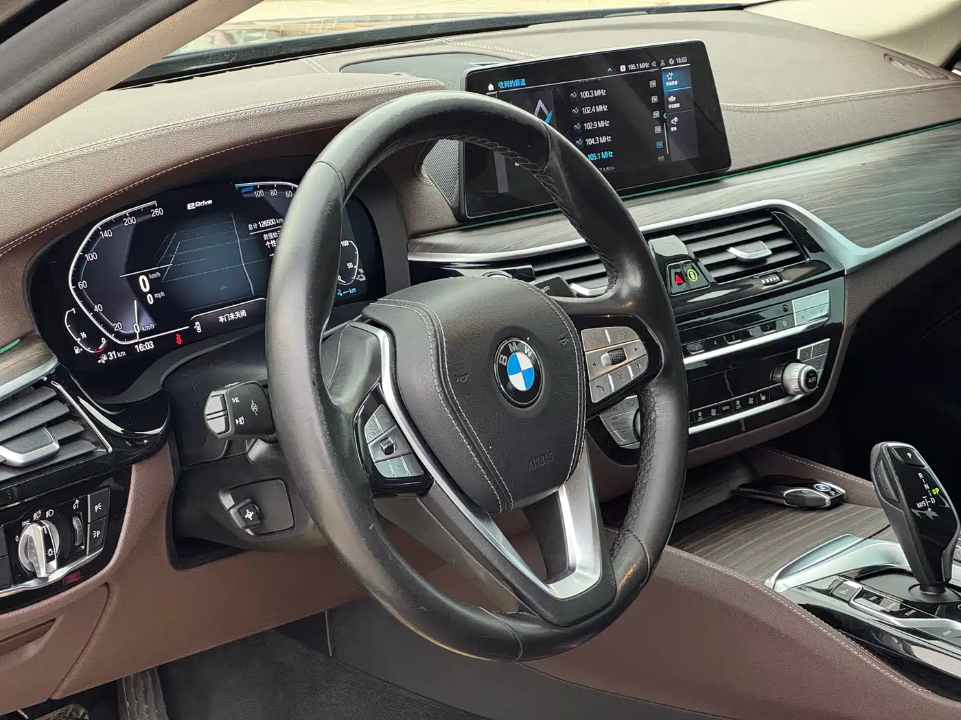 BMW 5 Series New Energy 2020 530Le Range Upgrade Luxury Package фото 8
