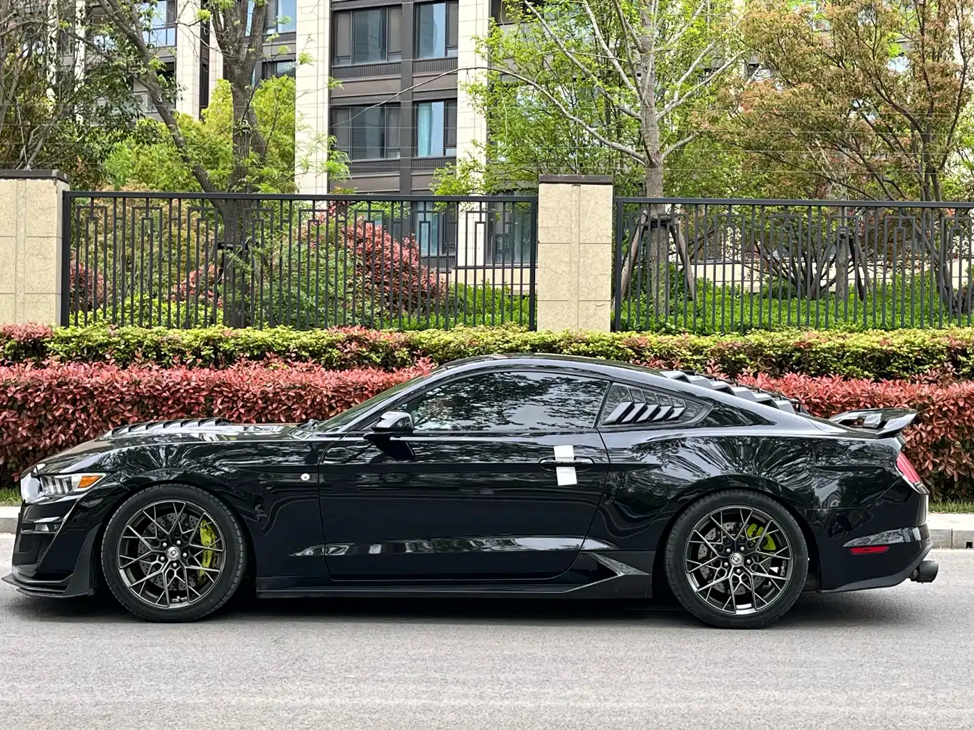 Ford Mustang 2015 2.3T Performance Edition фото 9