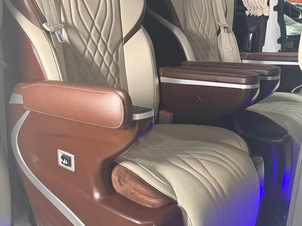 Buick GL8 2023 Model Land Business Class Comfort фото 24