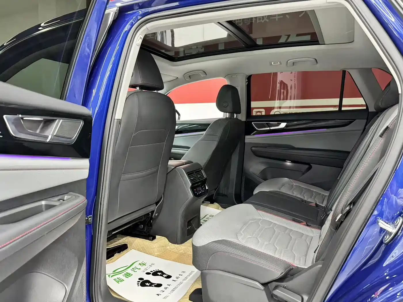 Volkswagen Teramont 2021 Teramont X 380TSI 4WD Premium Luxury Edition фото 6