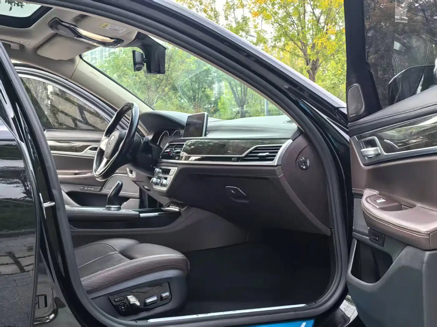 BMW 7 Series 2018 730Li Premium Type Excellence Package фото 12