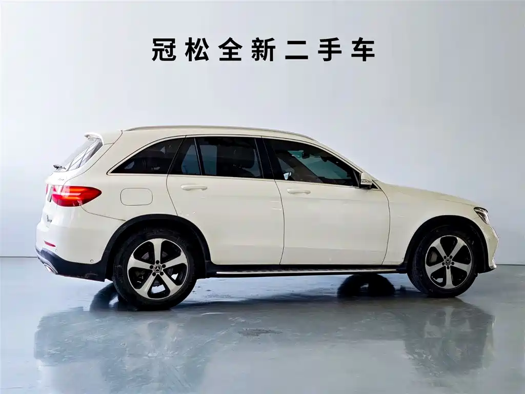 Mercedes-Benz GLC 2018 GLC 260 4MATIC Luxury фото 3