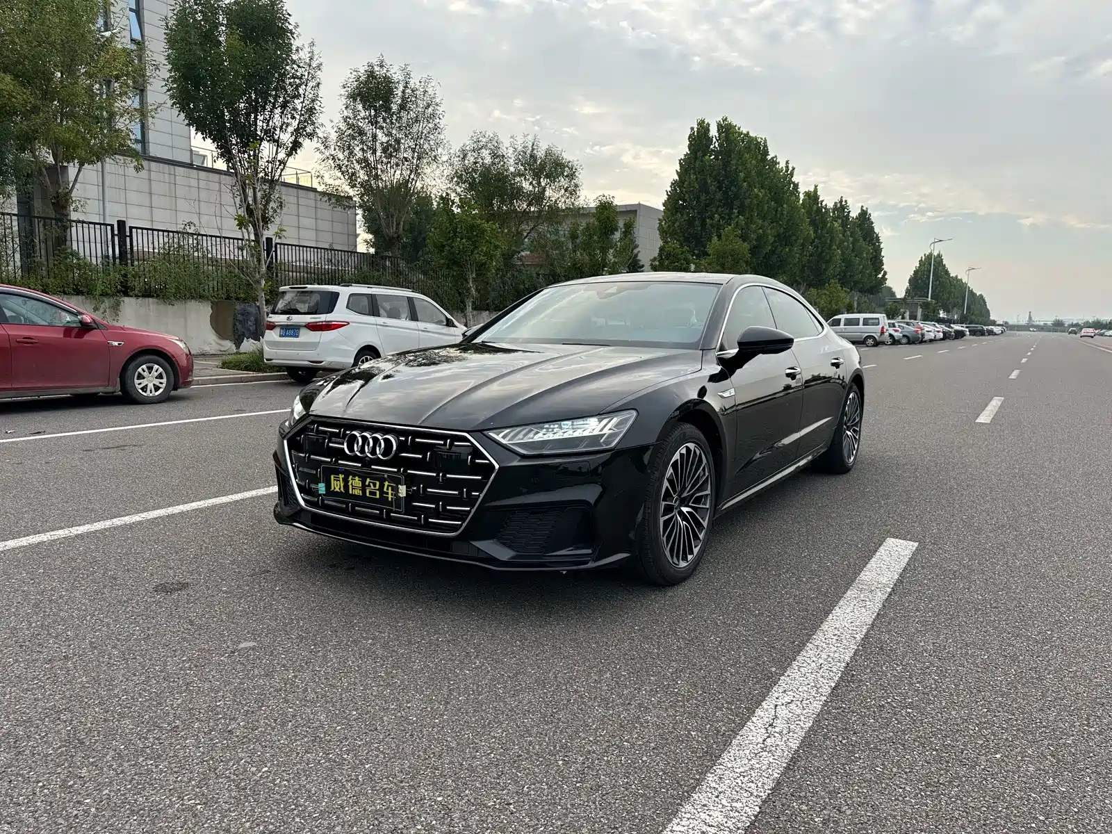 Photo 1 - Audi A7L