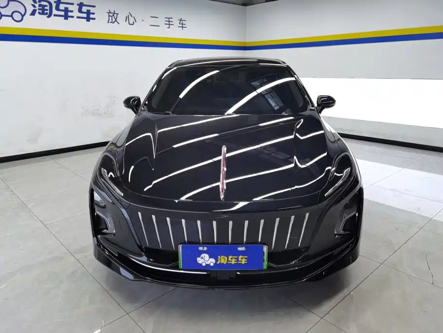 Hongqi E-QM5 2025 2024 Model 610km PLUS