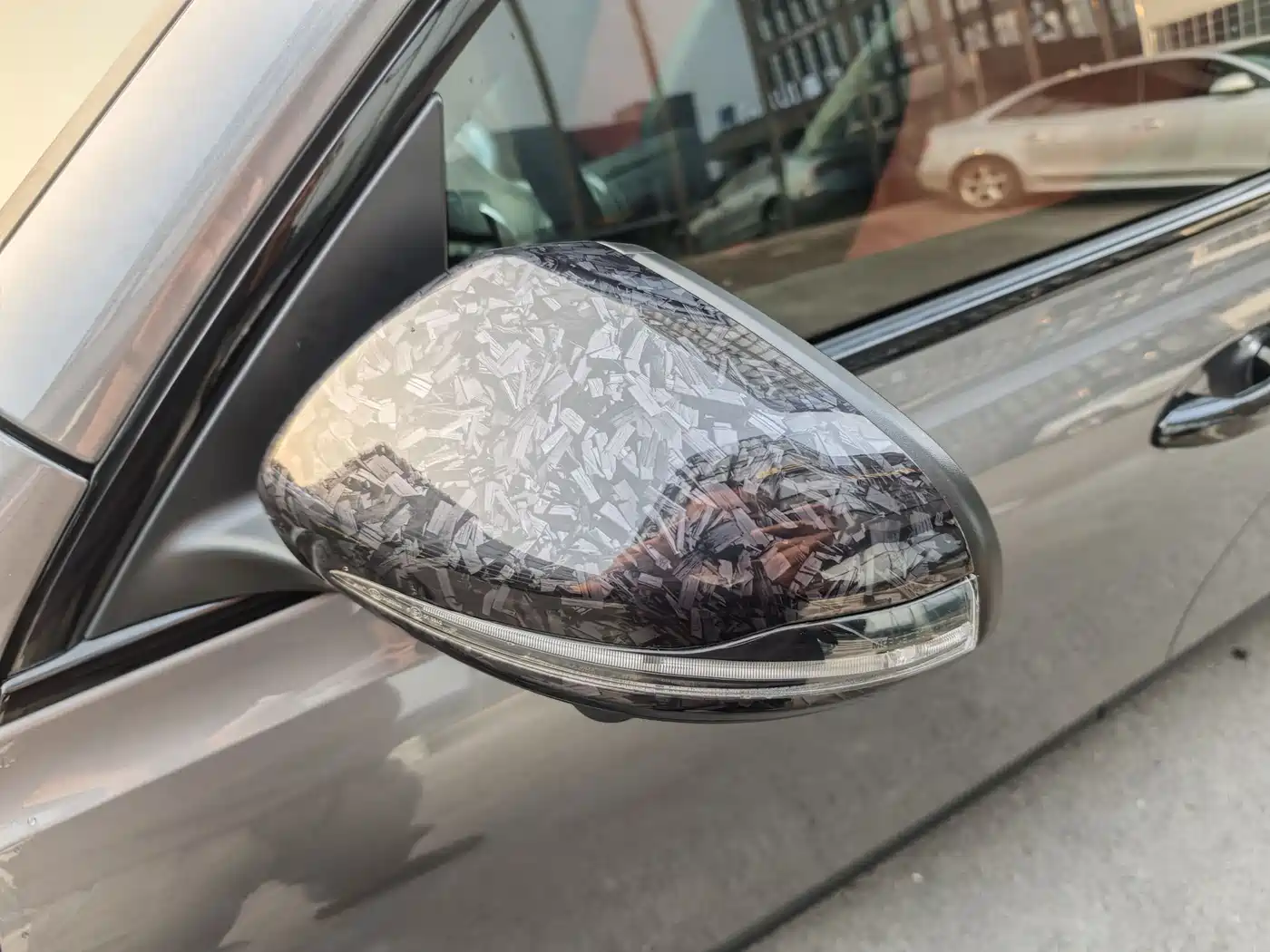 MERCEDES-BENZ GLB AMG