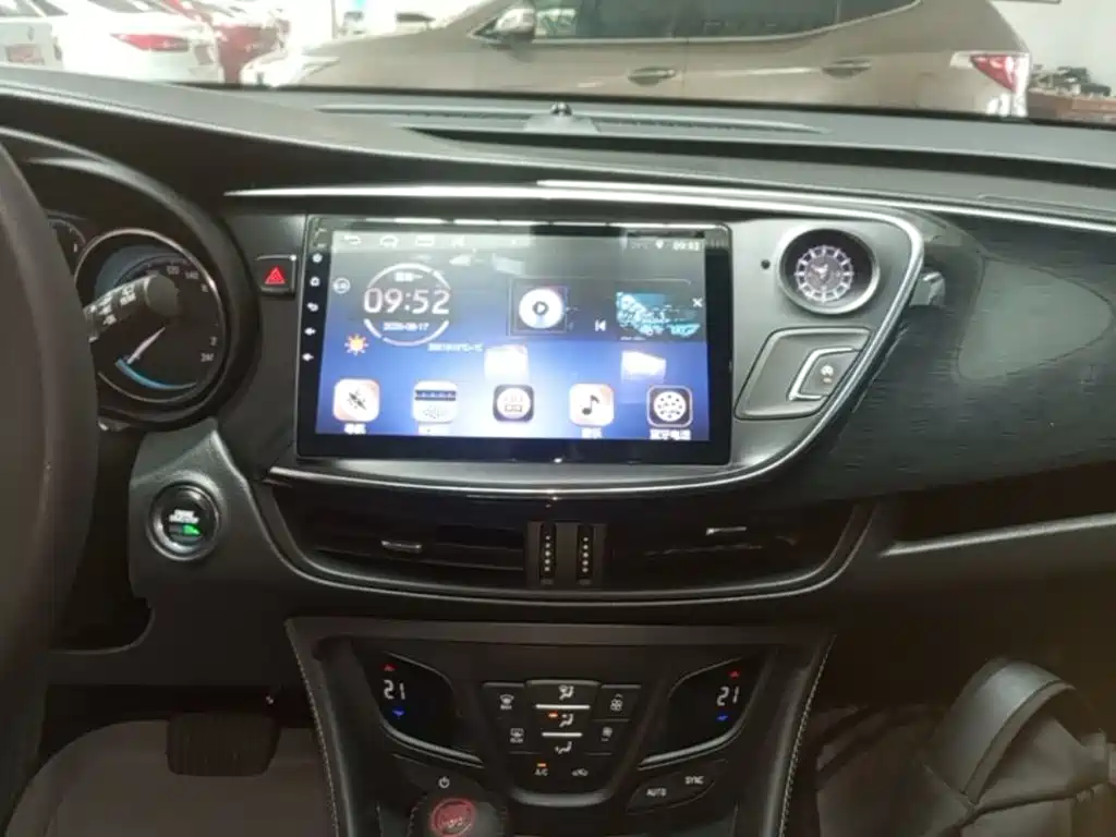 Фото 13 - Buick Envision Plus