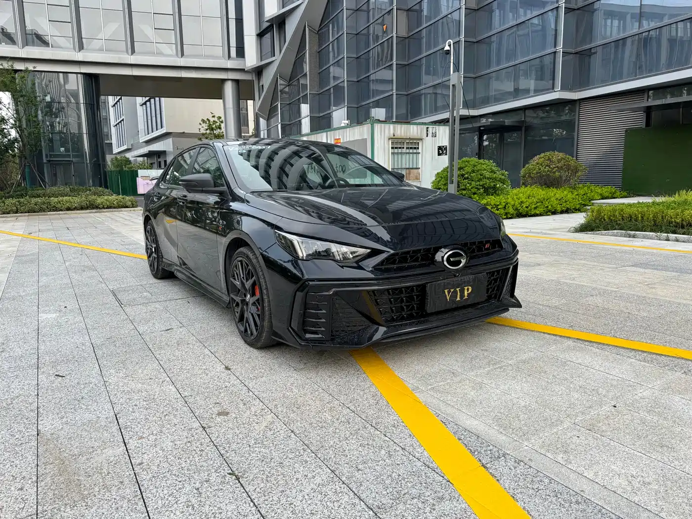 GAC Trumpchi Trumpchi Emkoo 2024 Model 400T Auto Shadow Leopard R PRO Edition фото 3