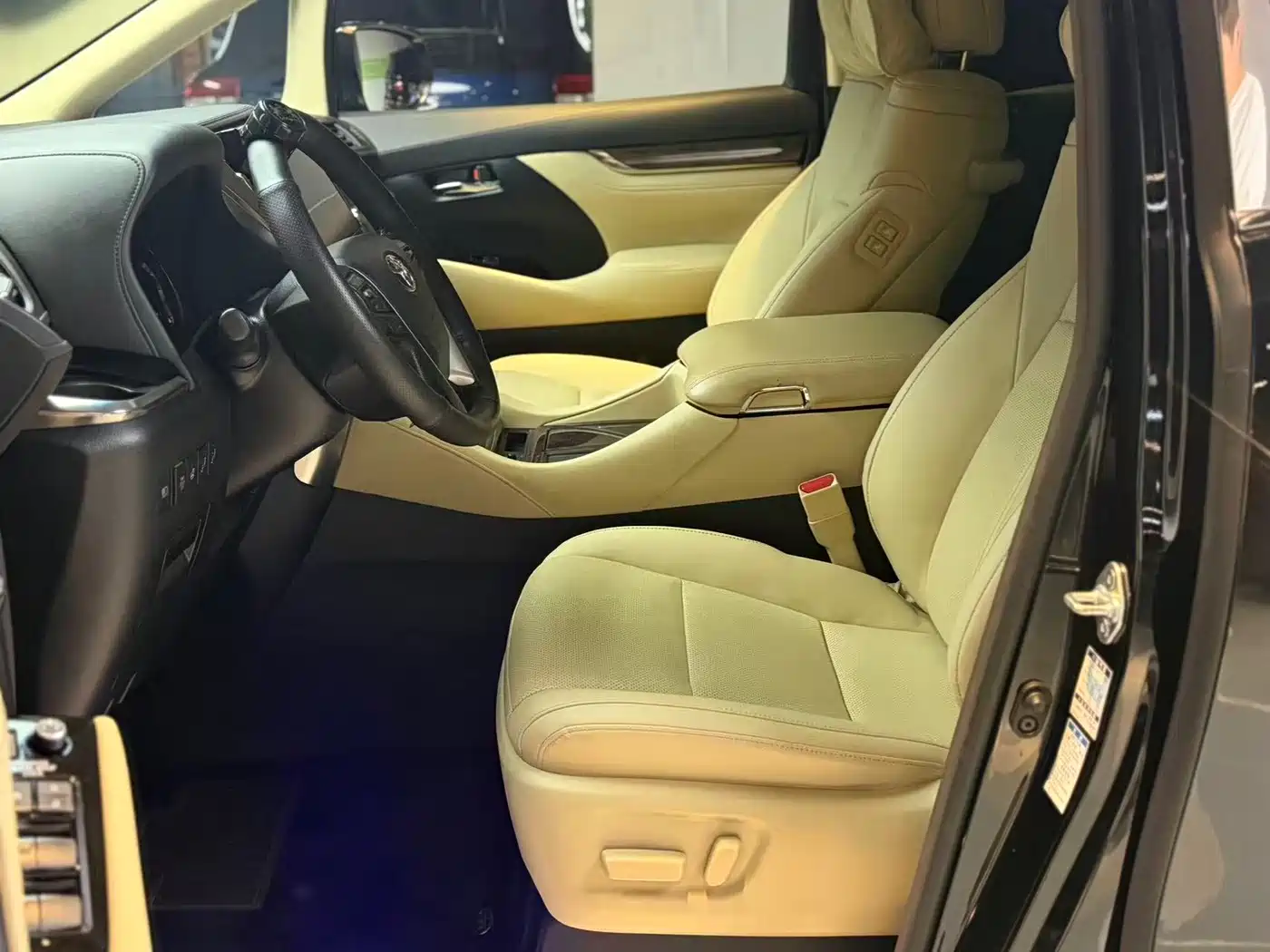Toyota Vellfire 2021 2021 Crown Hybrid 2.5L HV Premium Edition