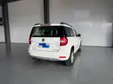 Photo 4 - Škoda Yeti