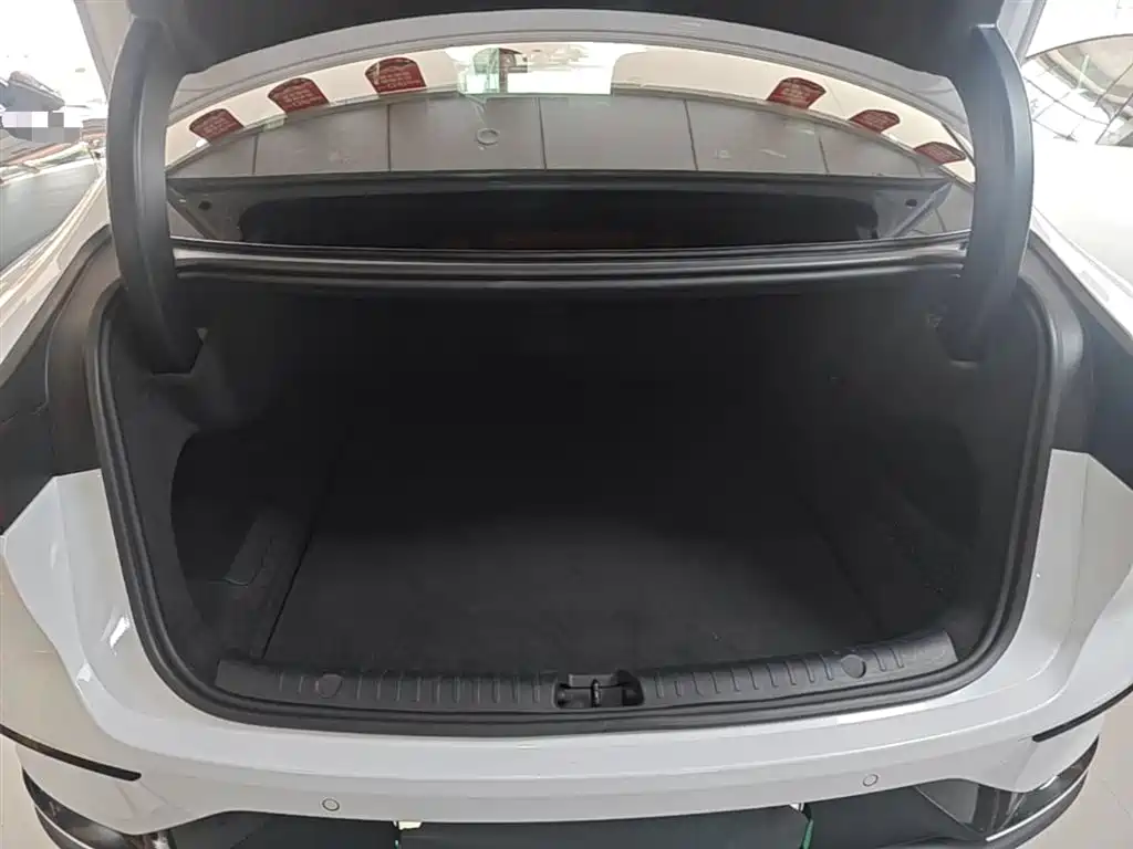 BYD Han 2023 DM-i Champion Edition 121KM Prestige фото 19
