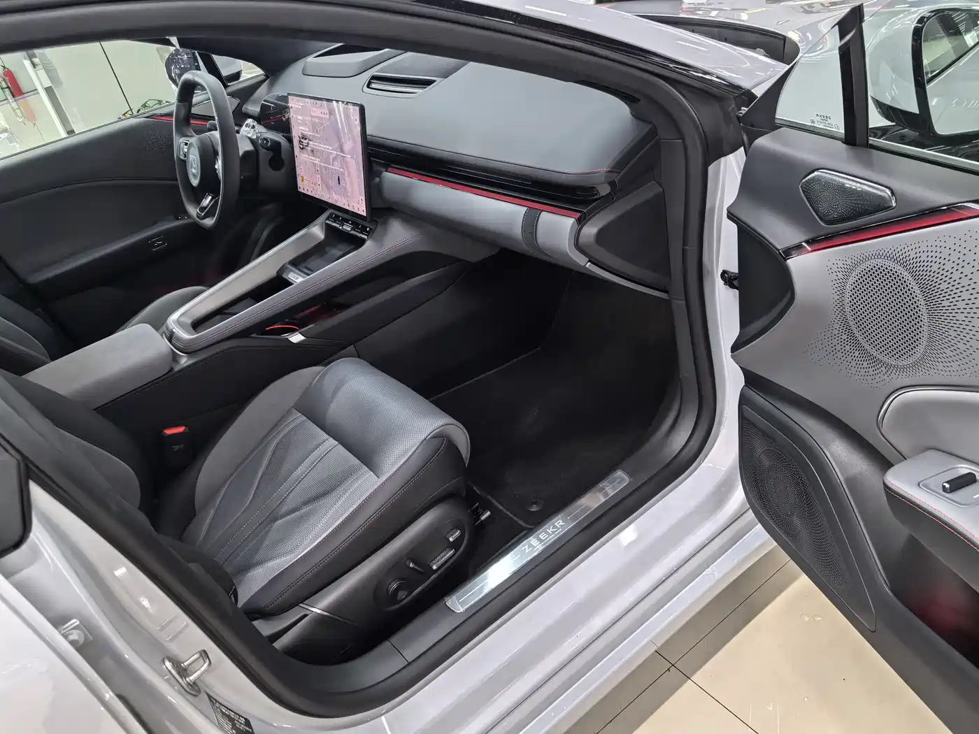 ZEEKR EXTREME KRYPTON 007GT