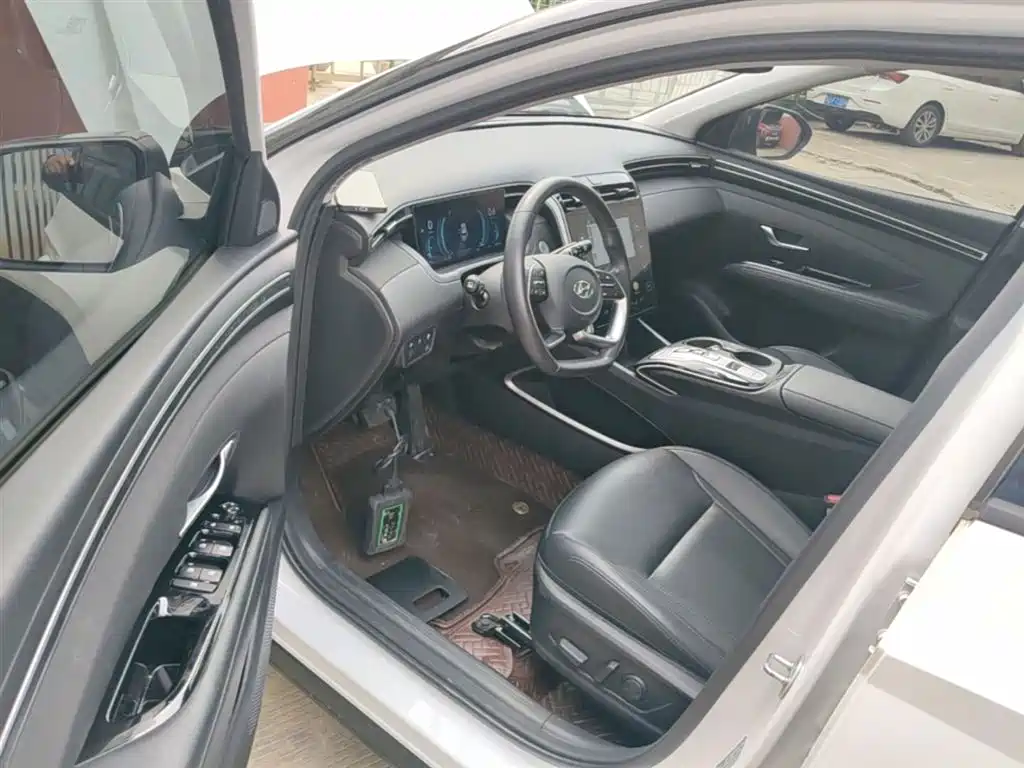 Hyundai Tucson 2022 Tucson L 1.5T DCT LUX Premium N Line фото 16