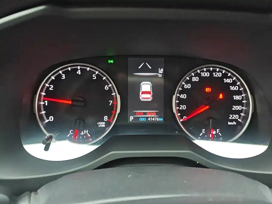 Toyota RAV4 Rongfang 2023 2.0L CVT 2WD Urban Edition фото 14