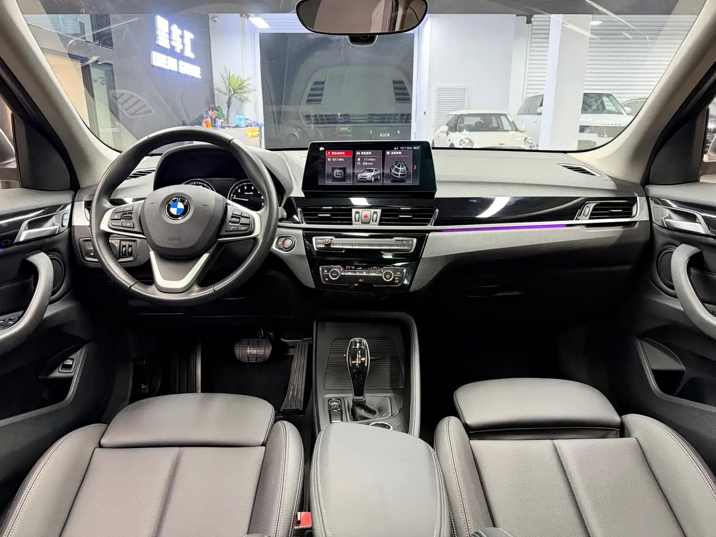 BMW X1 2020 sDrive25Li Leading Model фото 6