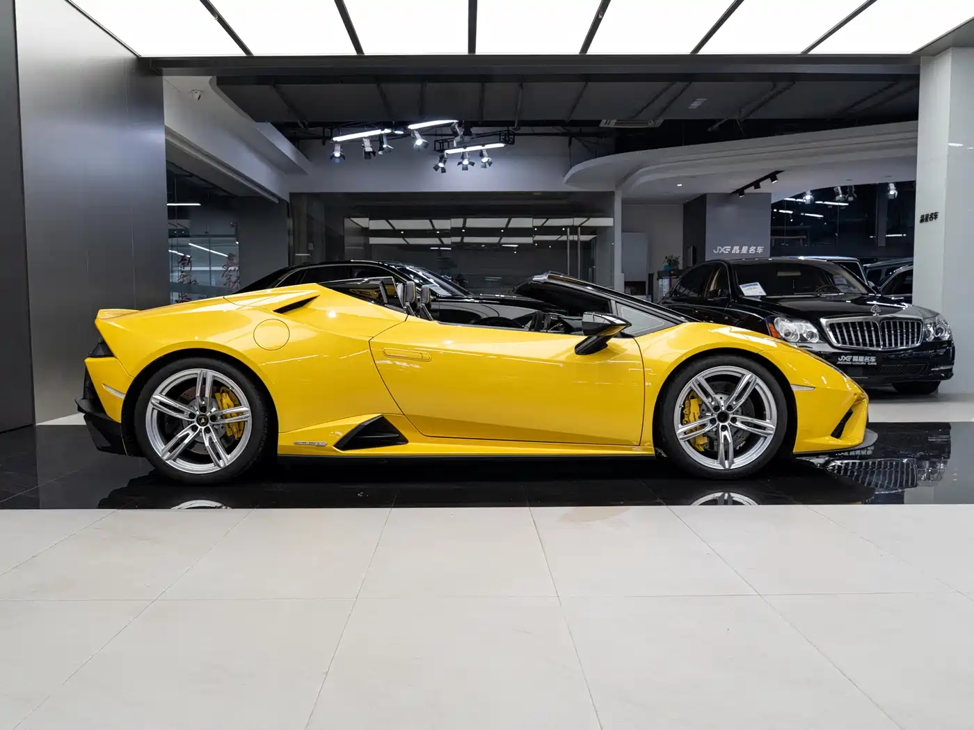 LAMBORGHINI HURACÁN