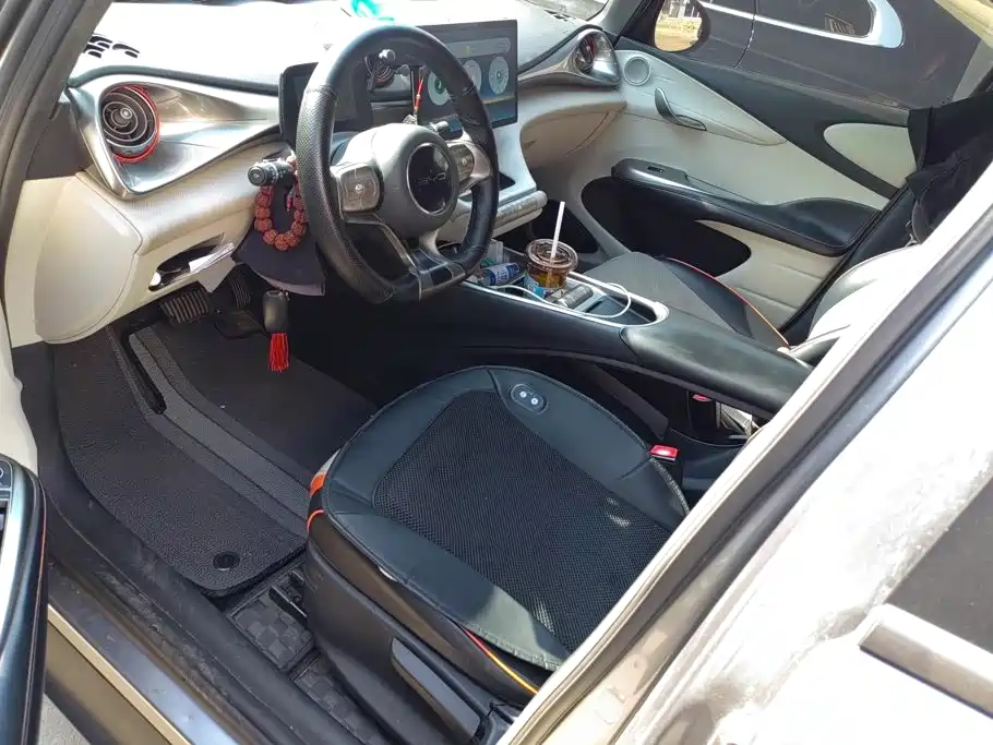Фото 9 - BYD Dolphin