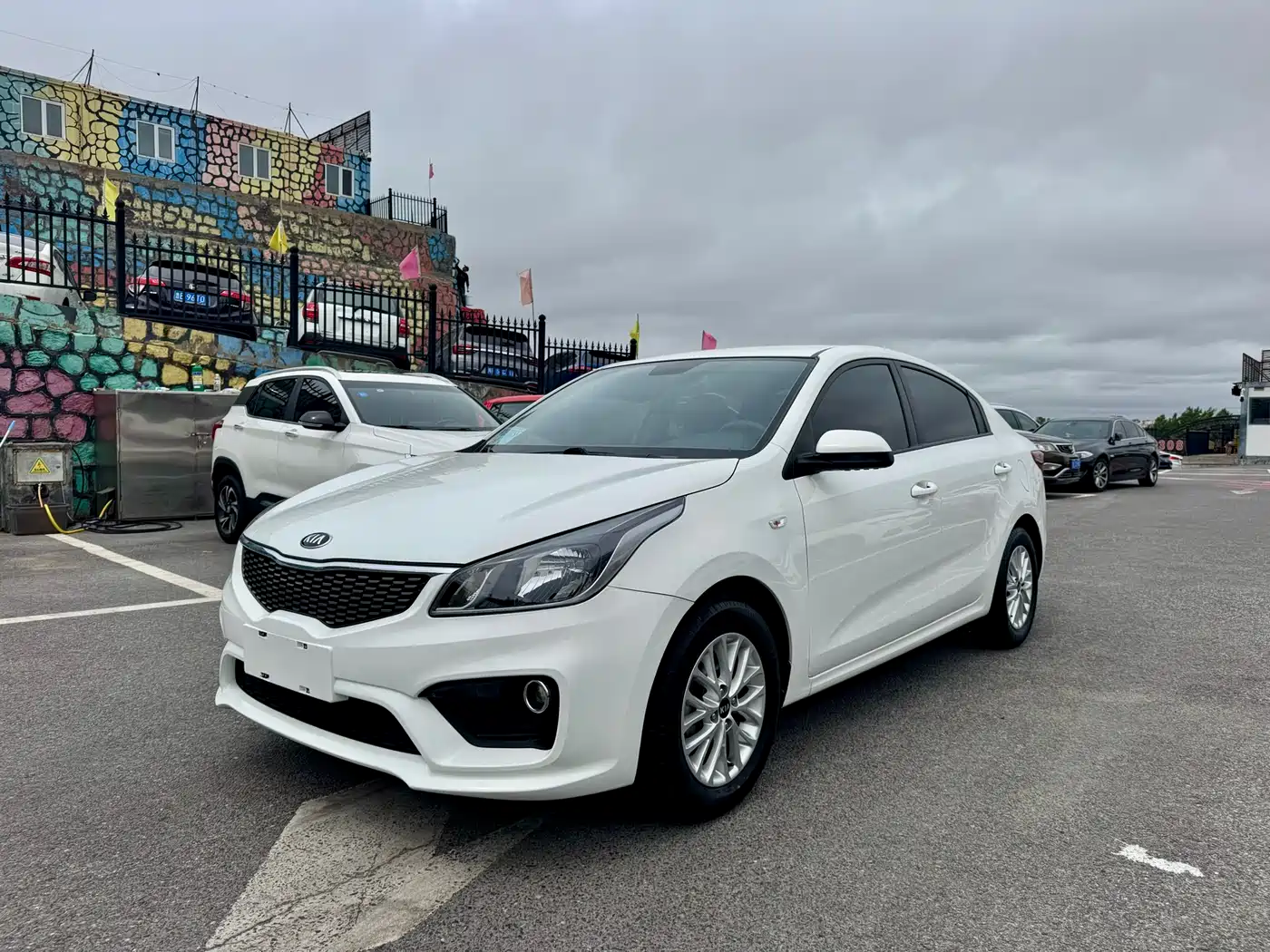 Kia K2 2017 Sedan 1.4L AT GLS
