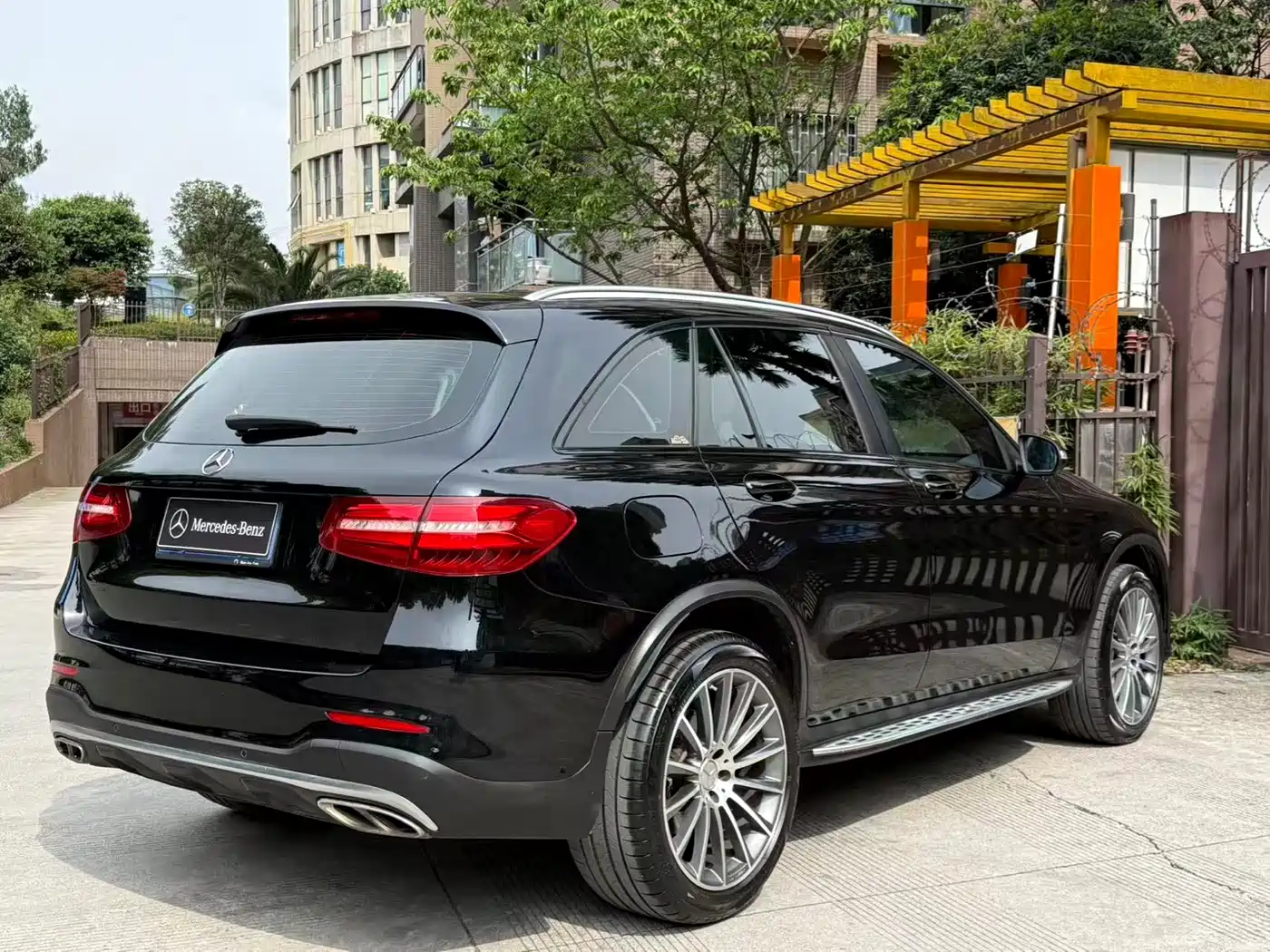 Mercedes-Benz GLC AMG 2017 AMG GLC 43 4MATIC фото 25