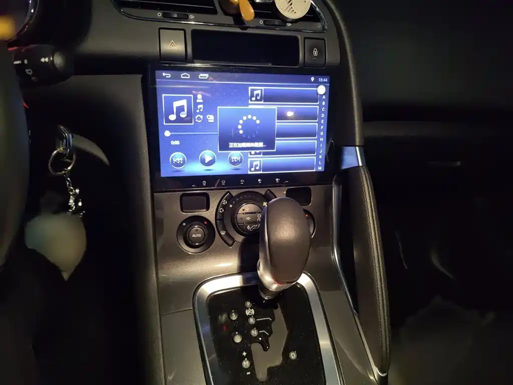Peugeot 3008 2016 2.0L Automatic Trend Edition фото 6