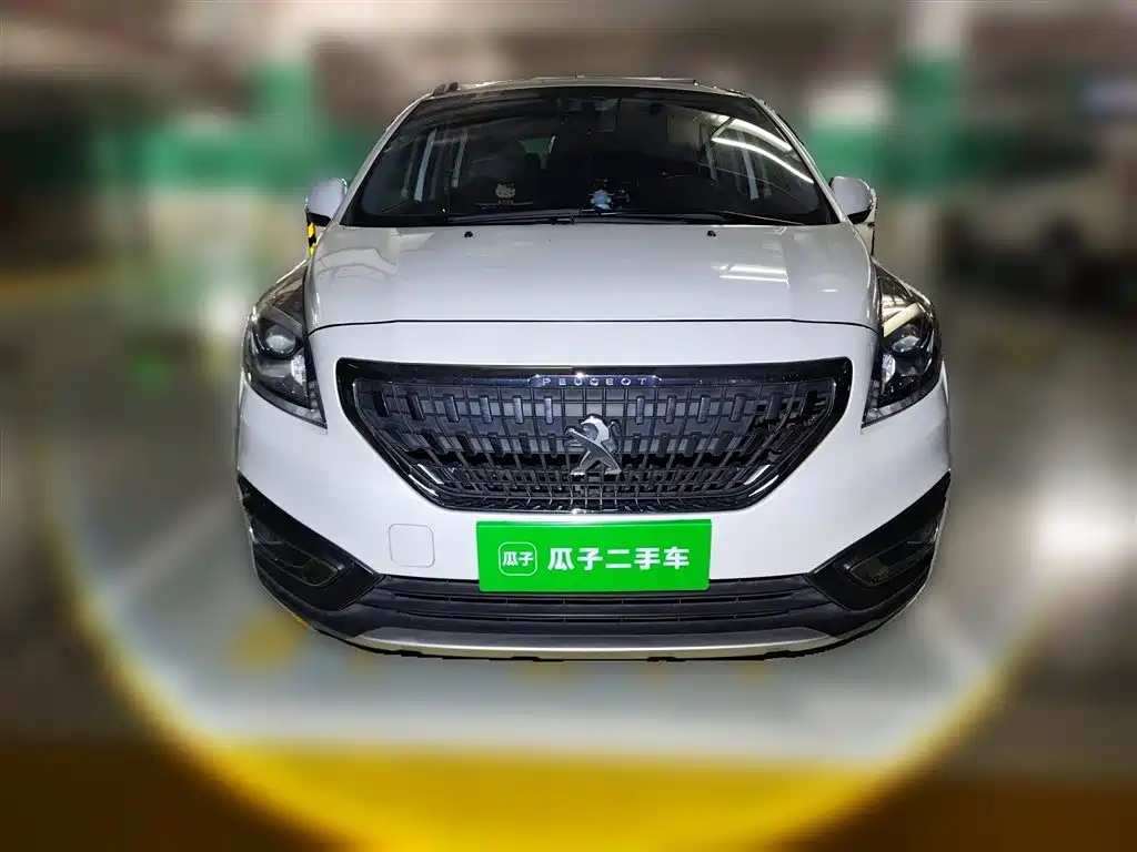 Peugeot 3008 2016 2.0L Automatic Trend Edition фото 24